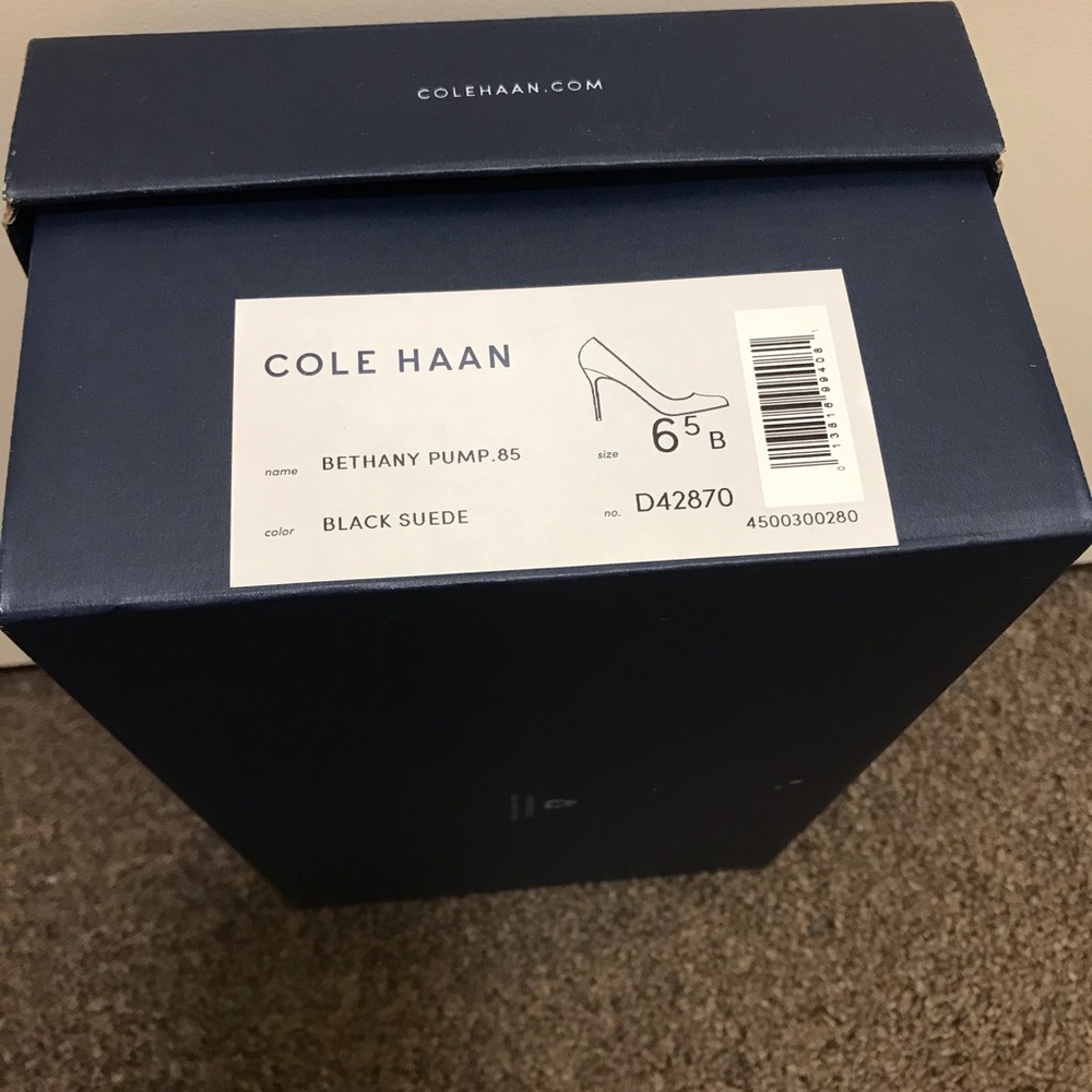 Cole Hann Bethany Pump 6.5B Black Suede